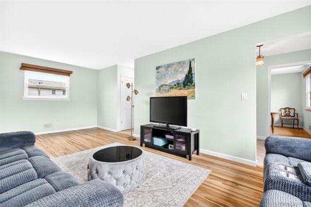 959 Hartsdale Road, White Plains, NY 10607