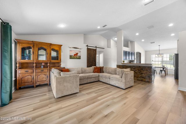 3808 FALCON CREST Drive, Green Cove Springs, FL 32043