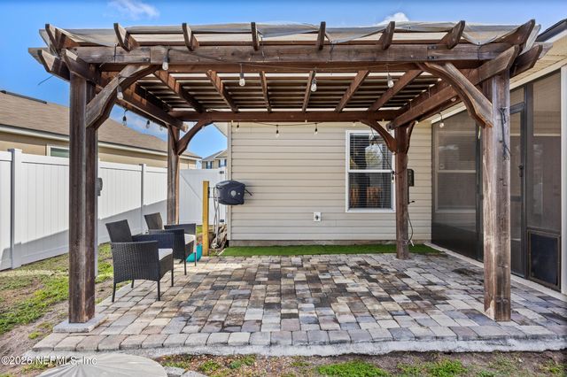 3808 FALCON CREST Drive, Green Cove Springs, FL 32043