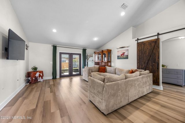 3808 FALCON CREST Drive, Green Cove Springs, FL 32043