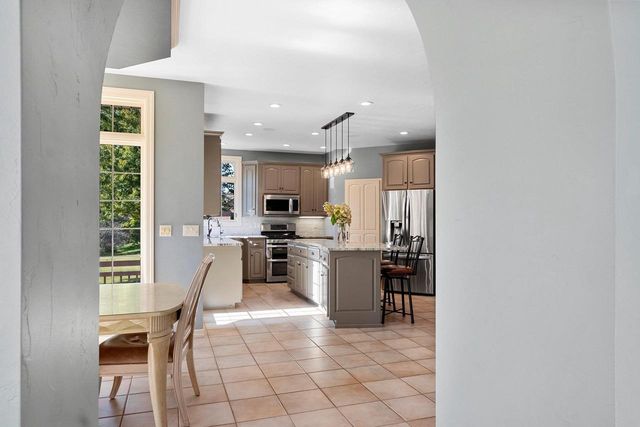 2851 GENTLE HILLS COURT, De Pere, WI 54115