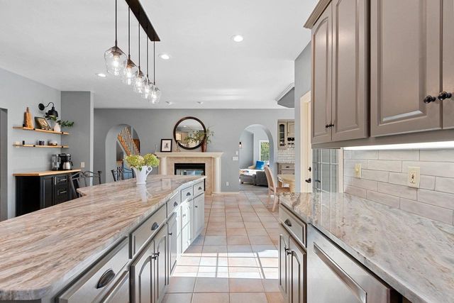 2851 GENTLE HILLS COURT, De Pere, WI 54115