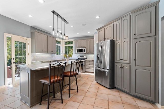 2851 GENTLE HILLS COURT, De Pere, WI 54115