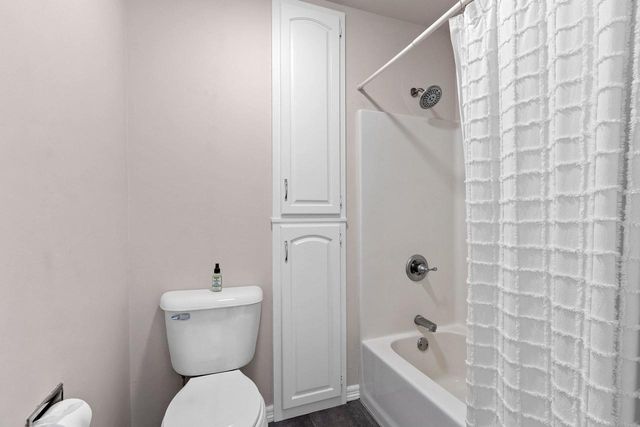 2851 GENTLE HILLS COURT, De Pere, WI 54115