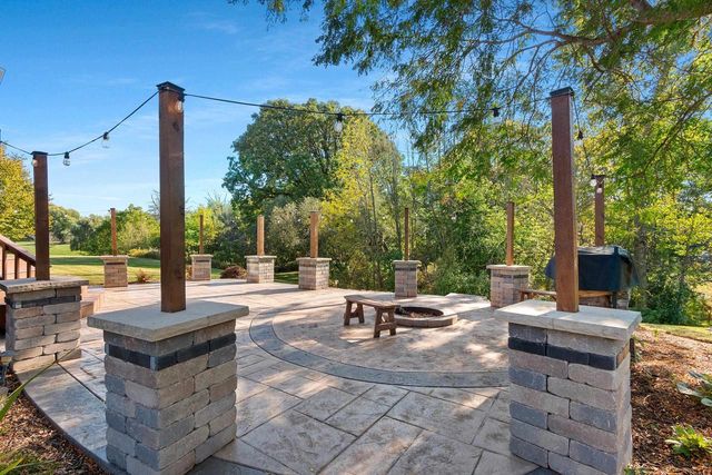 2851 GENTLE HILLS COURT, De Pere, WI 54115