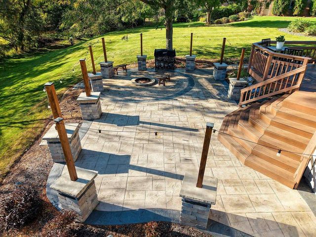 2851 GENTLE HILLS COURT, De Pere, WI 54115