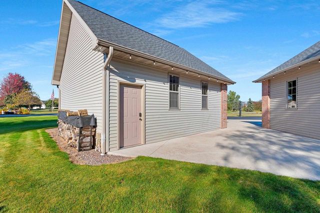 2851 GENTLE HILLS COURT, De Pere, WI 54115