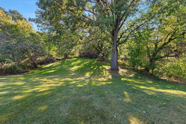 2851 GENTLE HILLS COURT, De Pere, WI 54115