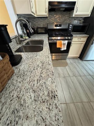 2578 Shadowbrook Drive, Decatur, GA 30034