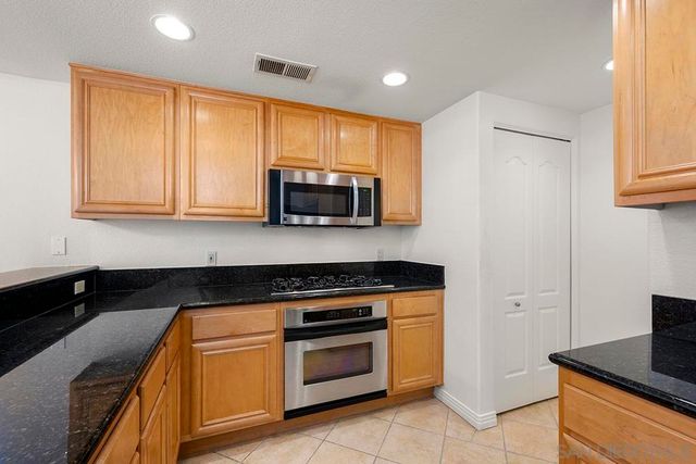 1501 India Street 508, San Diego, CA 92101