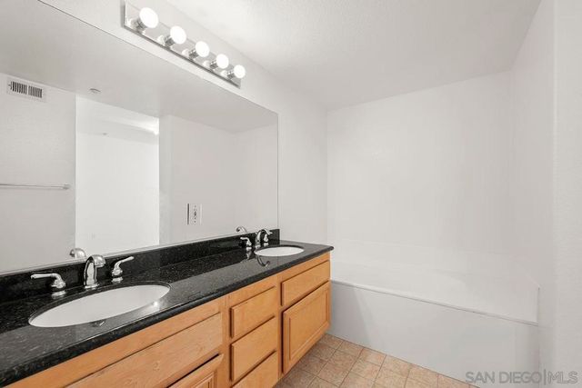 1501 India Street 508, San Diego, CA 92101