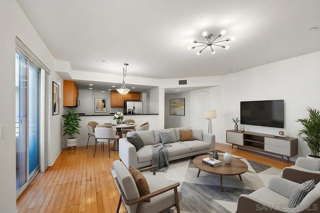 1501 India Street 508, San Diego, CA 92101