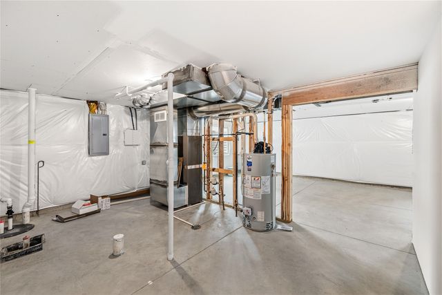 1209 Mulberry Drive NW, Bondurant, IA 50035