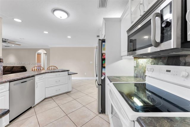 11628 SW 50th St, Cooper City, FL 33330