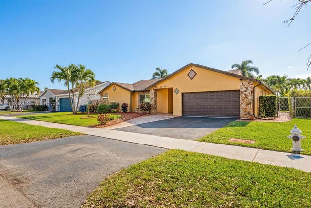 11628 SW 50th St, Cooper City, FL 33330