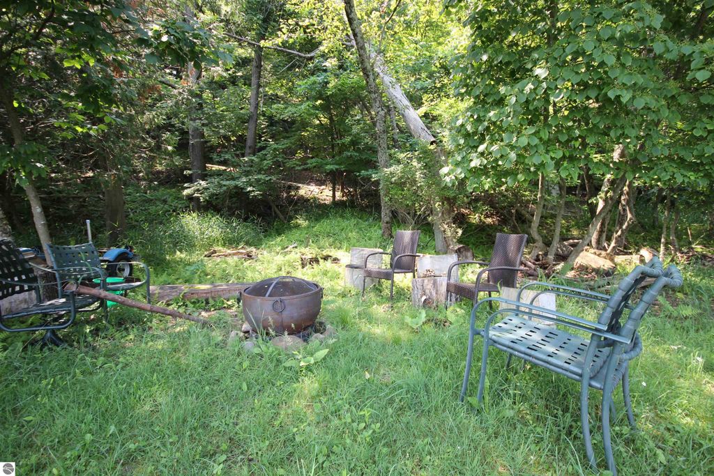 Image 10 of property listing at 0000 Deer Ridge Trail, Beulah, MI 49617
