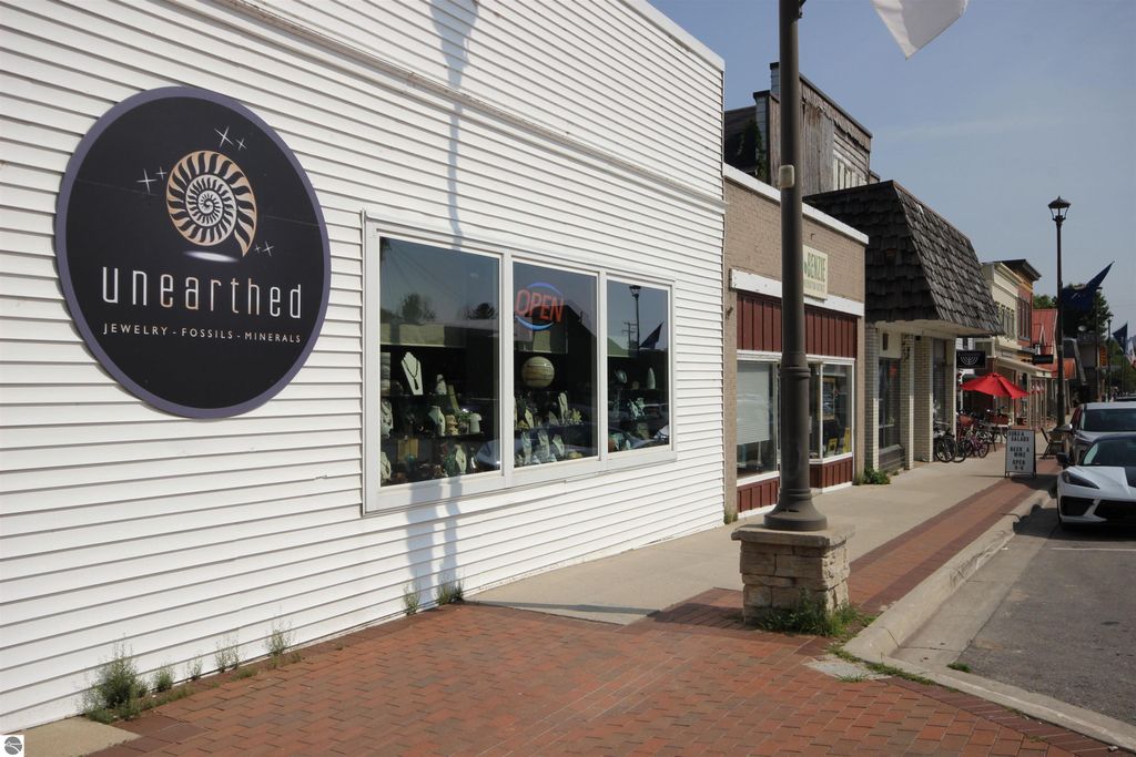 Image 26 of property listing at 0000 Deer Ridge Trail, Beulah, MI 49617