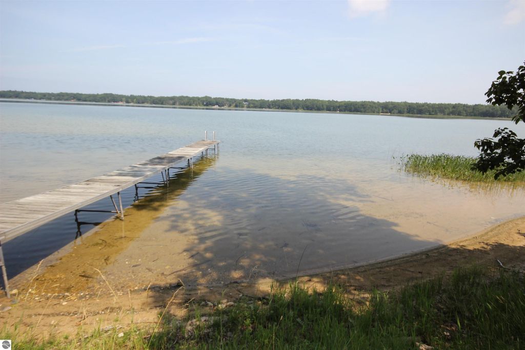 Image 35 of property listing at 0000 Deer Ridge Trail, Beulah, MI 49617