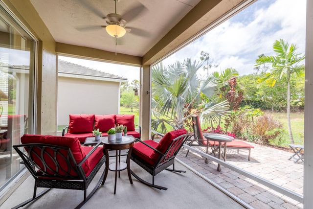 9570 SW Flowermound Circle, Port St Lucie, FL 34987