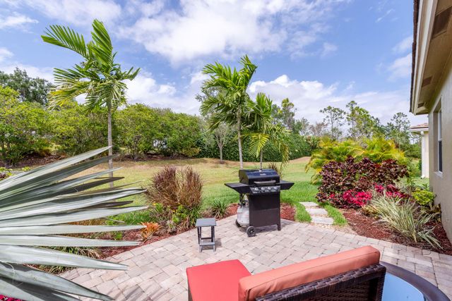 9570 SW Flowermound Circle, Port St Lucie, FL 34987