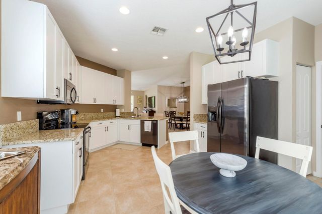 9570 SW Flowermound Circle, Port St Lucie, FL 34987