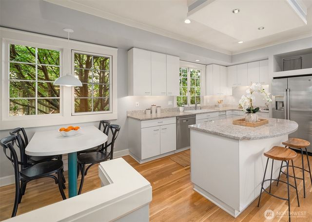 1212 21st Avenue E, Seattle, WA 98112