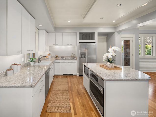 1212 21st Avenue E, Seattle, WA 98112