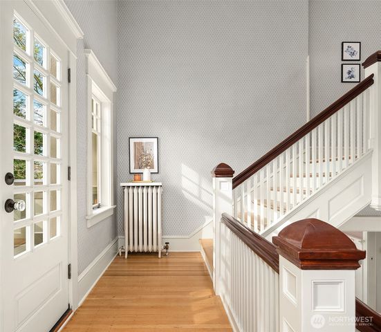 1212 21st Avenue E, Seattle, WA 98112