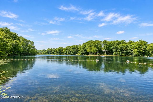 10C Edgemere Drive, Matawan, NJ 07747