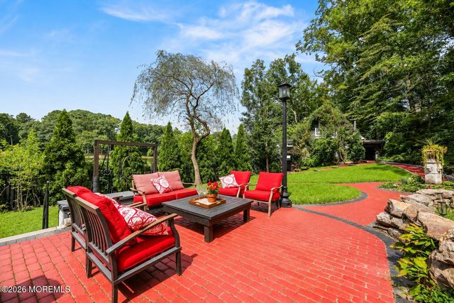10C Edgemere Drive, Matawan, NJ 07747