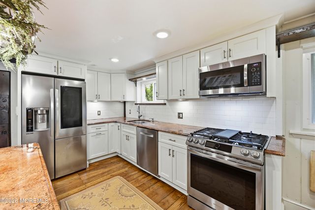 10C Edgemere Drive, Matawan, NJ 07747