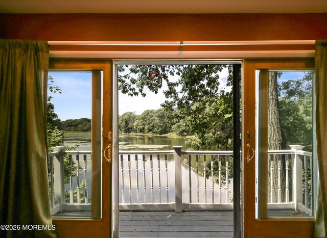 10C Edgemere Drive, Matawan, NJ 07747