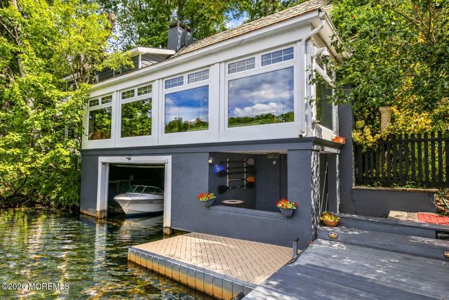 10C Edgemere Drive, Matawan, NJ 07747