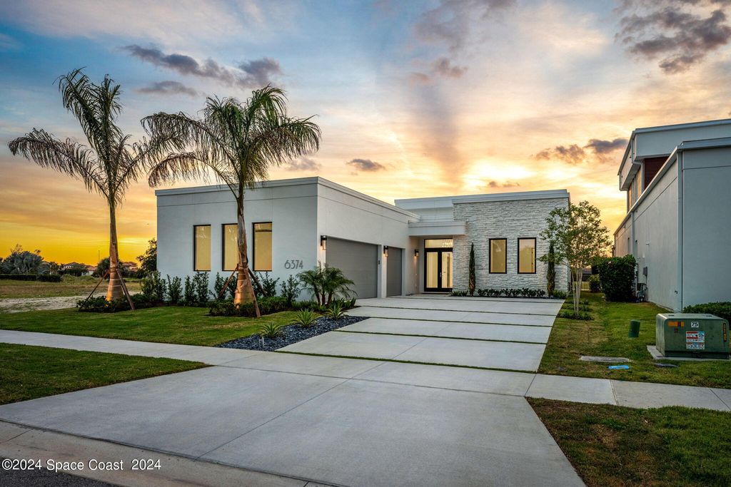 6374 Modern Duran Drive, Melbourne, FL 32940
