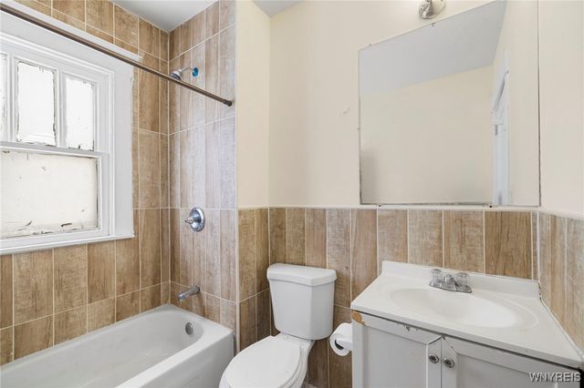 76 Butler Avenue, Buffalo, NY 14208