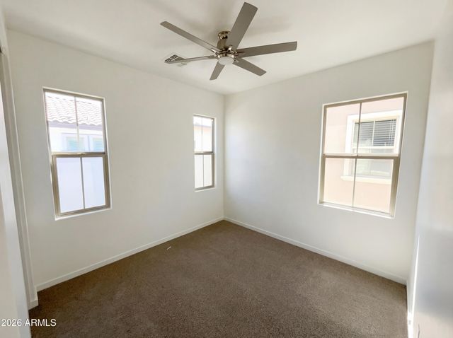 1952 S FOLLETT Way, Gilbert, AZ 85295