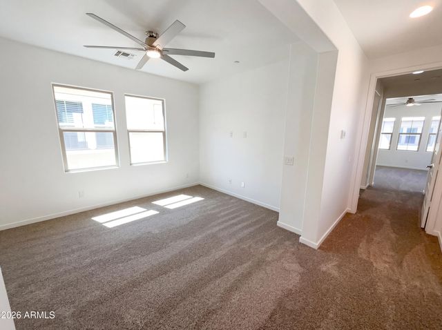 1952 S FOLLETT Way, Gilbert, AZ 85295