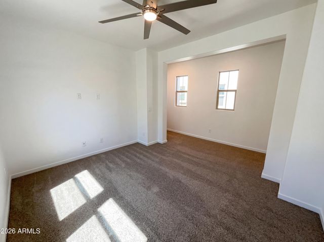 1952 S FOLLETT Way, Gilbert, AZ 85295