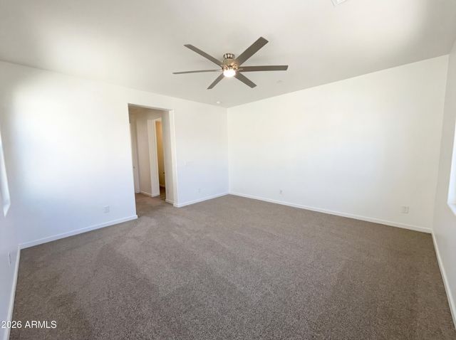 1952 S FOLLETT Way, Gilbert, AZ 85295