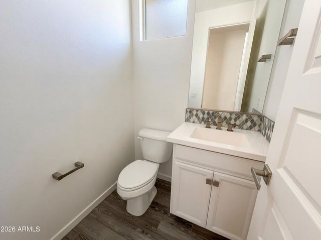 1952 S FOLLETT Way, Gilbert, AZ 85295