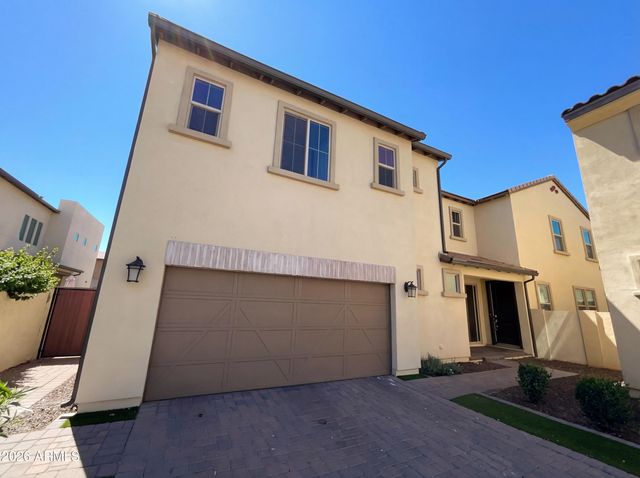 1952 S FOLLETT Way, Gilbert, AZ 85295