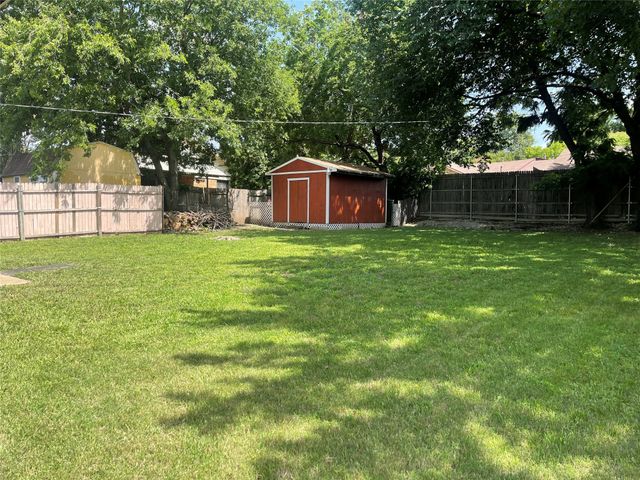 8513 Whitney Drive, White Settlement, TX 76108