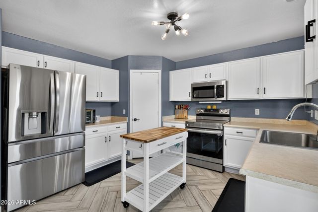 12235 W DAHLIA Drive, El Mirage, AZ 85335