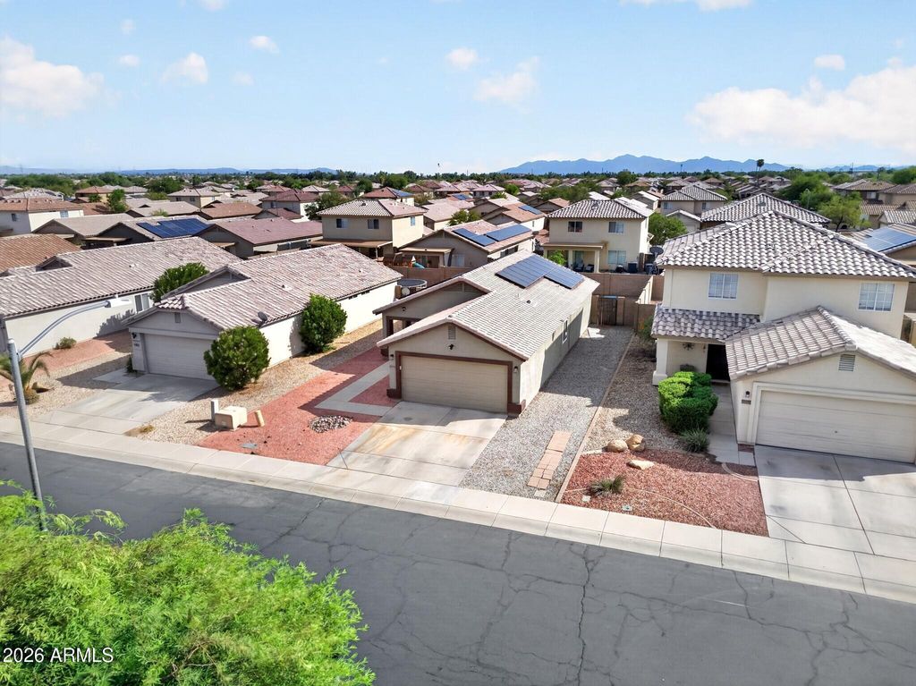12235 W DAHLIA Drive, El Mirage, AZ 85335 — photo 2