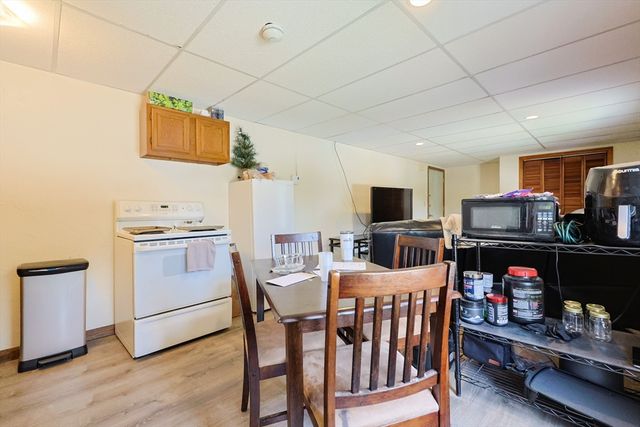 31-33 Leicester Street 4, Oxford, MA 01537