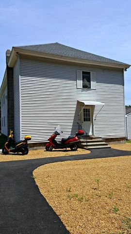 31-33 Leicester Street 4, Oxford, MA 01537