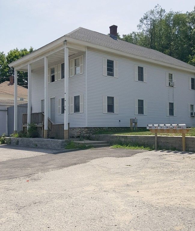 31-33 Leicester Street 4, Oxford, MA 01537