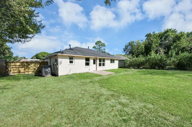 5131 Beechaven Street, Houston, TX 77053