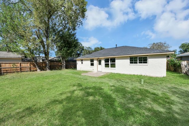 5131 Beechaven Street, Houston, TX 77053