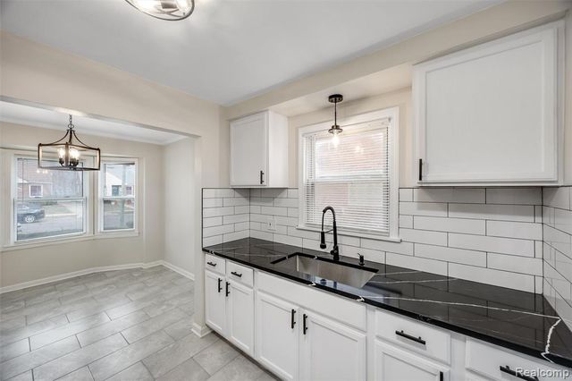 18291 Faust Avenue, Detroit, MI 48219